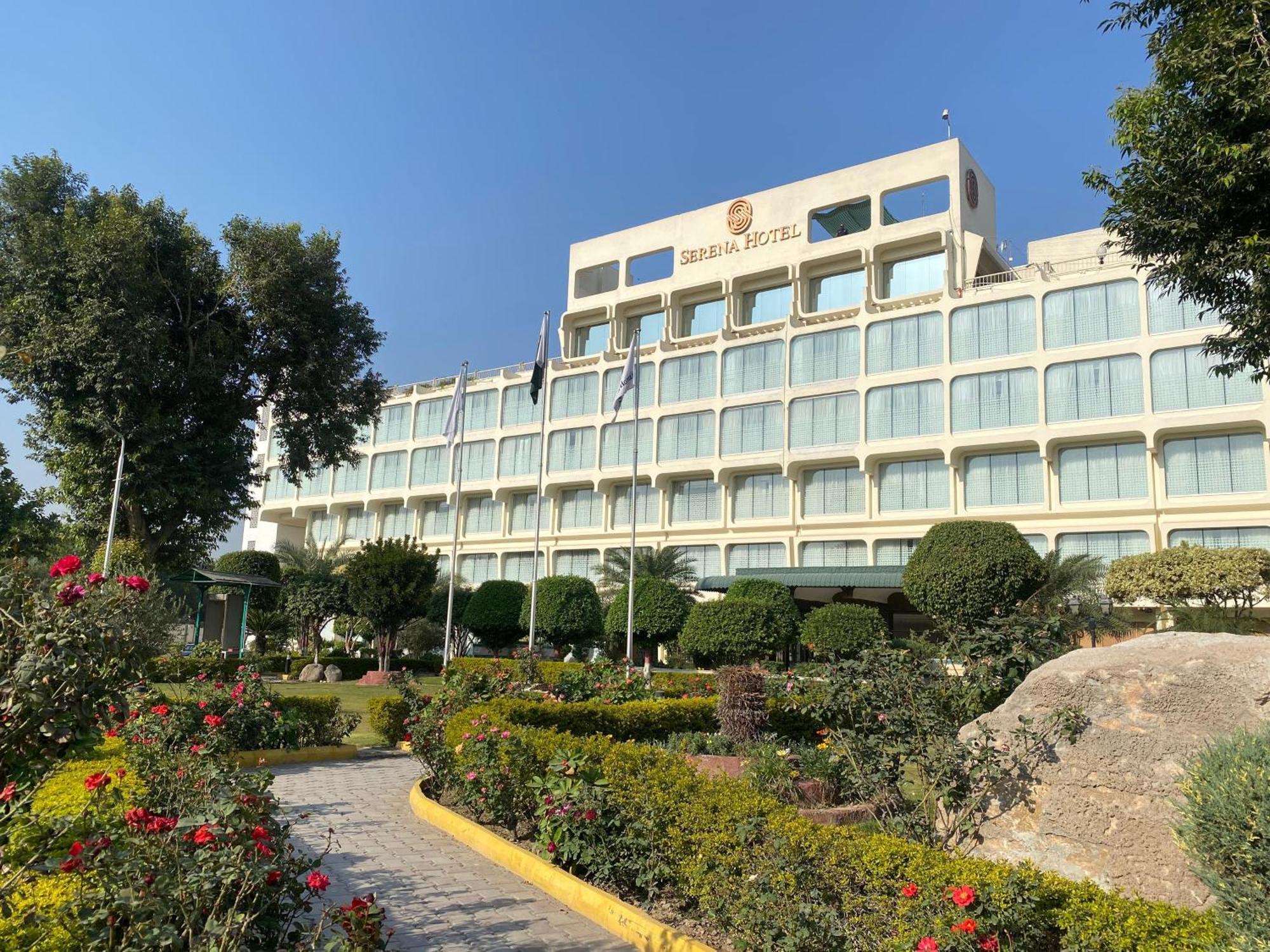 Peshawar Serena Hotel Exterior photo